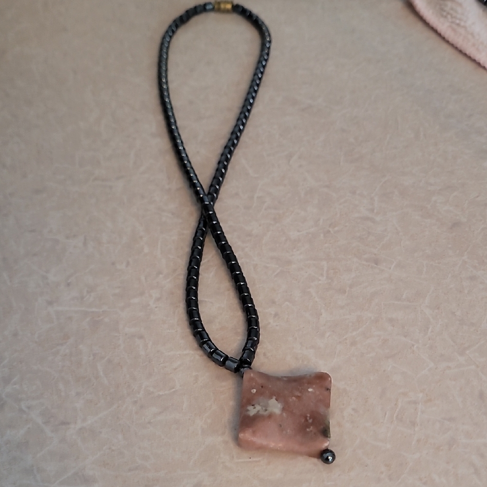 Elegant Black and Brown Necklace